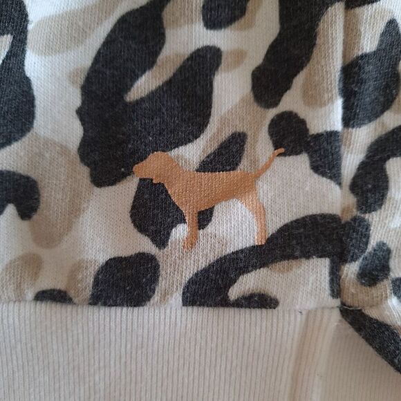 PINK Victoria's Secret Sweatshirt - Picture 3 of 6